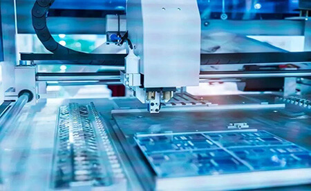 以智造之力，為電子組裝行業(yè)開(kāi)出解憂良方